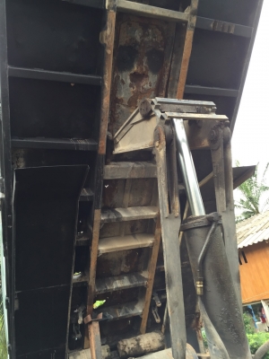 รถอีซูซุ 10 ล้อดั้ม FXZ  240 แรงม้า. ปี 39.  ( นางฟ้าแท้. )    สนใจติดต่อ  081 - 6079515