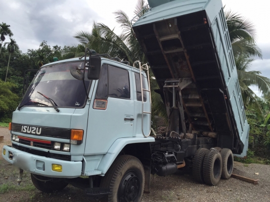 รถอีซูซุ 10 ล้อดั้ม FXZ  240 แรงม้า. ปี 39.  ( นางฟ้าแท้. )    สนใจติดต่อ  081 - 6079515