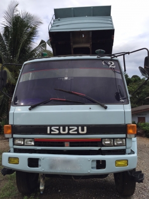 รถอีซูซุ 10 ล้อดั้ม FXZ  240 แรงม้า. ปี 39.  ( นางฟ้าแท้. )    สนใจติดต่อ  081 - 6079515