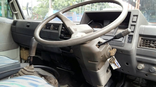 หกล้อ ฮีโน่ FC 120 ปี37 ดั้ม 5 คิว สภาพสวยเดิมพร้อมใช้งาน ทะเบียนพร้อมโอน รถสภาพดีขับกลับบ้านได้เลย ครับ หกล้อ ฮีโน่ FC 120 ปี37 ดั้ม 5 คิว สภาพสวยเดิมพร้อมใช้งาน ทะเบียนพร้อมโอน รถสภาพดีขับกลับบ้านได้เลย ครับ