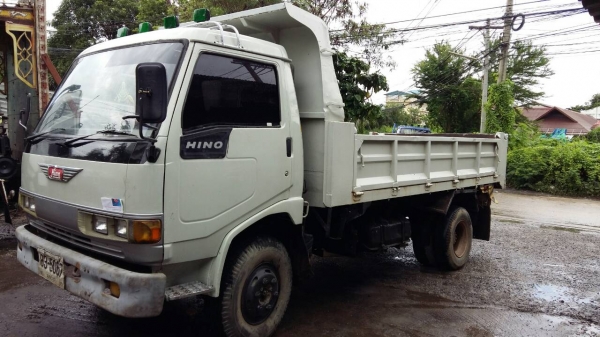 หกล้อ ฮีโน่ FC 120 ปี37 ดั้ม 5 คิว สภาพสวยเดิมพร้อมใช้งาน ทะเบียนพร้อมโอน  รถสภาพดีขับกลับบ้านได้เลย ครับ