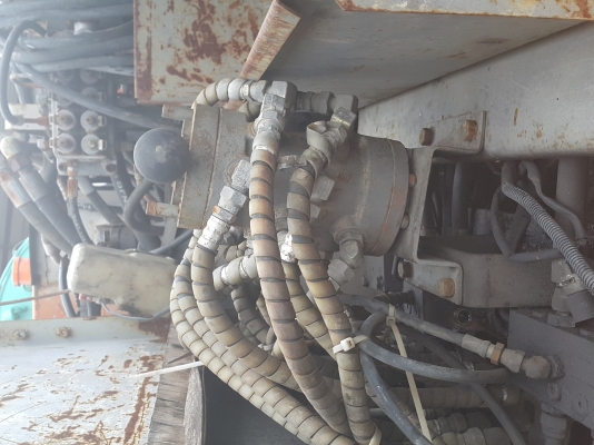 ขายอะใหล่ HITACHI EX200-2 ตัดแล้วครับ