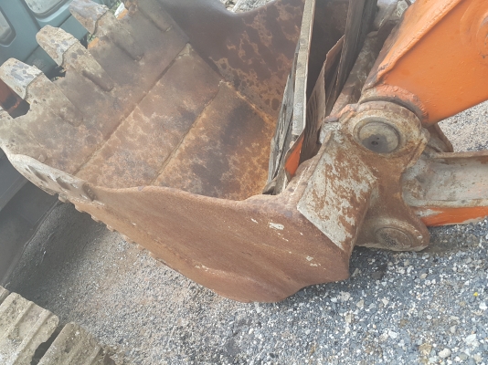 ขายอะใหล่ HITACHI EX200-2 ตัดแล้วครับ