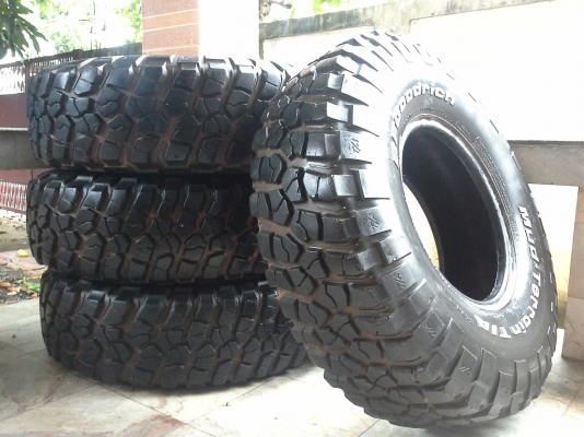 ยางBF goodrish mud km2 ขนาด 33x10.5R15 ปี11