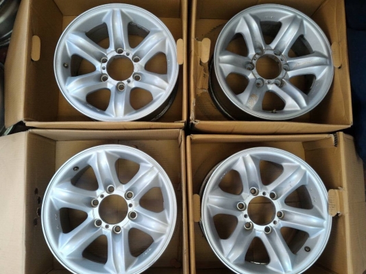 ขายล้อเล็บเหยี่ยวแท้ 7 x 16 ISUZU 4 WD ขายล้อเล็บเหยี่ยวแท้ 7 x 16 ISUZU 4 WD