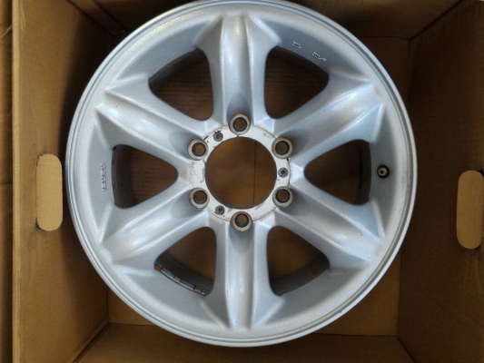 ขายล้อเล็บเหยี่ยวแท้  7 x 16  ISUZU 4 WD
