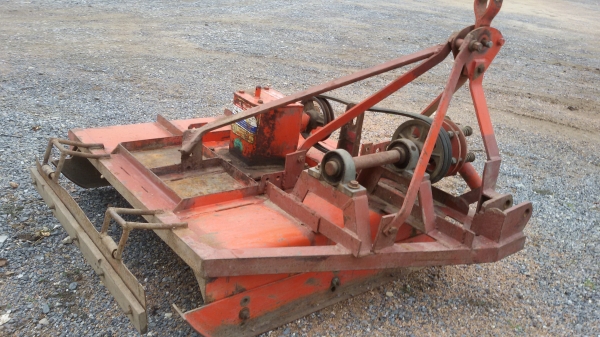 ขายเครื่องตัดหญ่าสภาพพร้อมใช่งาน