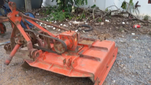 ขายเครื่องตัดหญ่าสภาพพร้อมใช่งาน