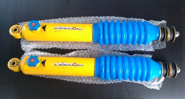 โช๊คคู่หน้า profender ตัวปรับได้4ระดับ สำหรับผู้ที่สนใจยกขึ้น 2.5-3นิ้ว