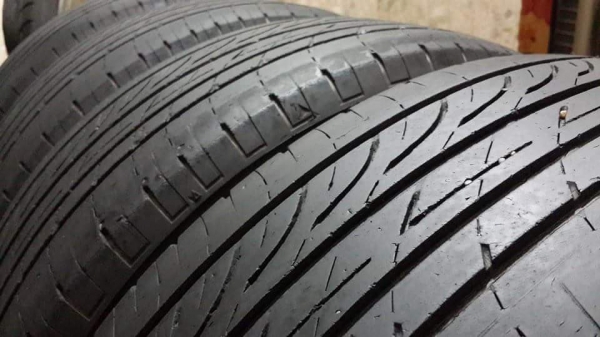 ยาง Bridgestone 215/55/16 ปี10 พร้อมใช้งาน