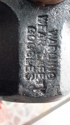 ค้อนปอนด์  ขนาด 2 1/2LB ใหม่เก่าเก็บ