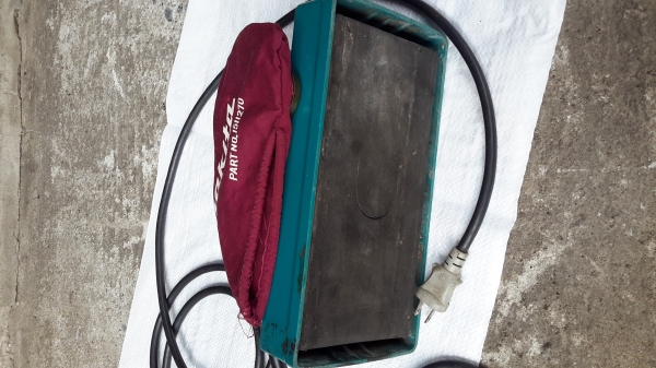 เครื่องขัดกระดาษทราย MAKITA 9045N 520W  japan