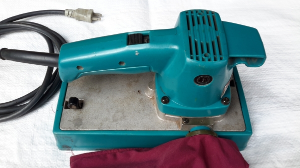 เครื่องขัดกระดาษทราย MAKITA 9045N 520W  japan