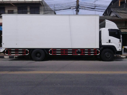 สวยสุด...6ล้อตู้แห้ง 240แรง. ปี53 รถวิ่งแค่ไมล์100000.กว่าๆ รถสวยมากๆเดิมๆ