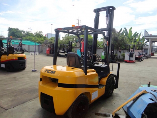 ขาย โฟล์คลิฟท์ ดีเซลTCM  FD3.0 เสา 5เมตร งาสไลด์