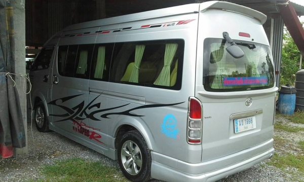 ขายรถตู้ปี52 สภาพพร้อมใช้งาน เอกสารพร้อมโอน สนใจโทร 090-8588220คุณนะ 093-3258446คุณบิว หรือเข้าดูสินค้าอื่นๆได้ที่ www.truck.in.th/498 หรือเพจFacebook ณรงค์ ซื้อขายรถมือสอง (เว็บไซต์ส่วนตัว) หรือFacebook ตลาดรถมือสอง คุณนะ