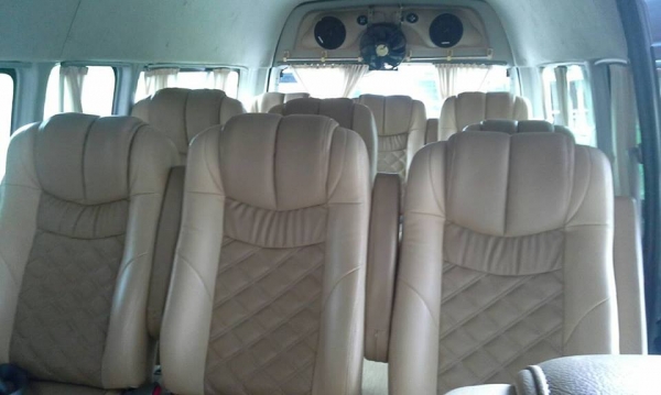 ขายรถตู้ปี52 สภาพพร้อมใช้งาน เอกสารพร้อมโอน สนใจโทร 090-8588220คุณนะ 093-3258446คุณบิว หรือเข้าดูสินค้าอื่นๆได้ที่ www.truck.in.th/498 หรือเพจFacebook ณรงค์ ซื้อขายรถมือสอง (เว็บไซต์ส่วนตัว) หรือFacebook ตลาดรถมือสอง คุณนะ