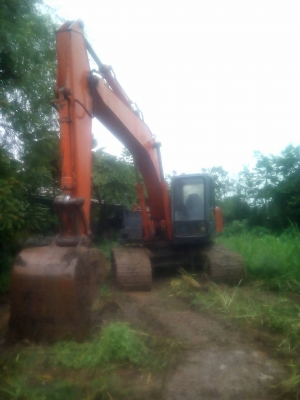Hitachi EX200-3 Super ไฟฟ้าครบ/ เอกสารซื้อขาย/ ช่วงล่างเต็ม เอวมีนิดหน่อย