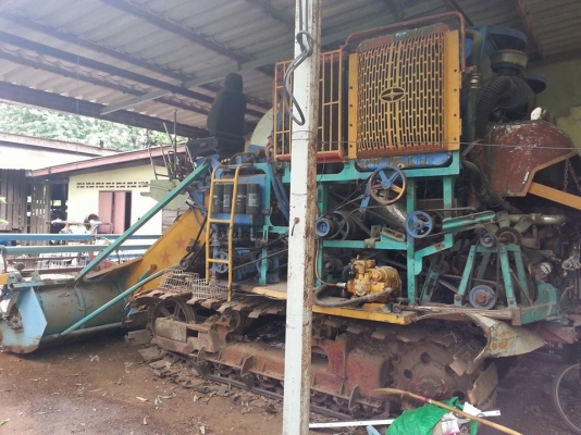 ขายรถเกี่ยวข้าวไทยเส็ง รุ่นมดตานอย เครื่อง6D16 195เทอร์โบ ตัวเดิน12 ปั้มไดกิ้น23 อุ้ม2.5ตัน สภาพพร้อมใช้งาน สนใจโทร 090-8588220คุณนะ 093-3258446คุณบิว หรือเข้าดูสินค้าอื่นๆได้ที่www.truck.in.th/498 หรือเพจFacebook ณรงค์ ซื้อขายรถมือสอง (เว็บไซต์ส่วนตัว) ห