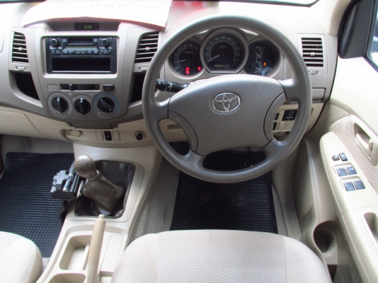 จัดเต็ม-ฟรีดาวน์  ปี2005 เครื่อง2.5 สนใจโทร 099-179-3077