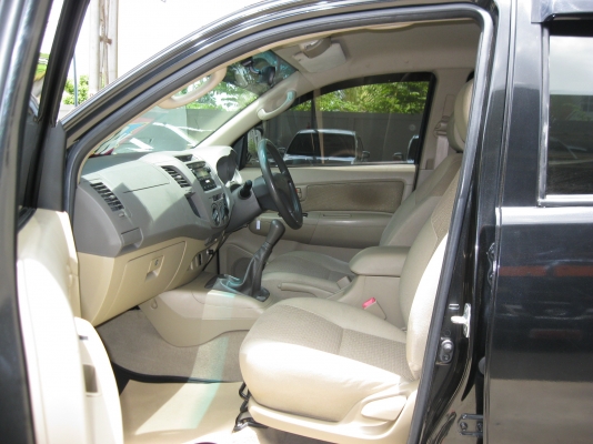 จัดเต็ม-ฟรีดาวน์ VIGO 2.5 ปี2011 สนใจโทร 097-107-8777 จัดเต็ม-ฟรีดาวน์ VIGO 2.5 ปี2011 สนใจโทร 097-107-8777