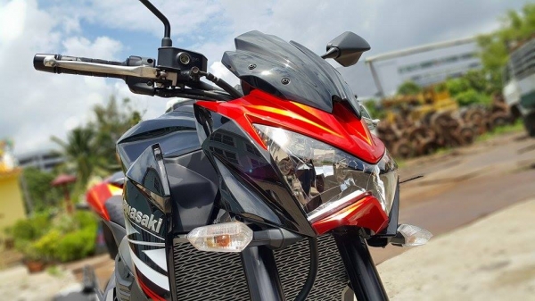 Z800 วิ่ง 3000 กิโล ใหม่จรดหัวน๊อตในราคาคุ้มๆ จัดแนนส์ได้ ต่อรองได้ครับ