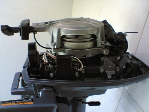 ขายเครื่องเรือ YAMAHA 5แรง หางสั้น ของใหม่ครับ ขายเครื่องเรือ YAMAHA 5แรง หางสั้น ของใหม่ครับ