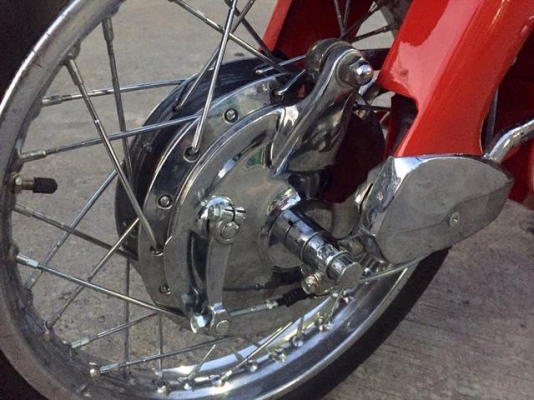 ขายแลก c77 305 cc มีเล่มให้ เครื่องติด ขี่ได้ปกติ สตารท์มือติด สภาพสวยๆ ชุบมาทั้งคัน ขาย 165000 ติดต่อ 0889419663