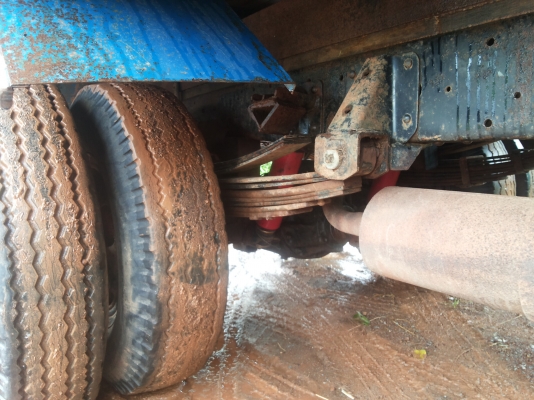 ขายหกล้อนิสสันเฟืองท้าย115อีซุซุมีสโลว์ยกหัวได้