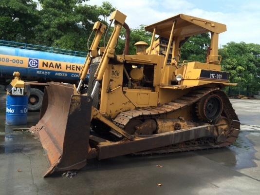 ขายรถแทรคเตอร์ CAT D6H เกียร์ทอล์ค ไม่มีเอกสาร ราคา 520000