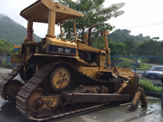 ขายรถแทรคเตอร์ CAT D6H เกียร์ทอล์ค ไม่มีเอกสาร ราคา 520000
