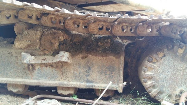 รถขุดCAT 320 V2...ตัวเดินเสีย1ข้าง รถสภาพสวย แห้ง โซ่ใหม่