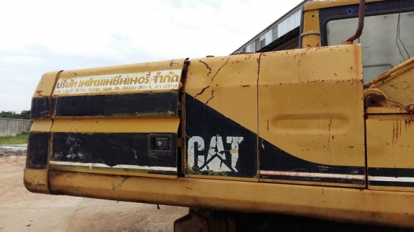 รถขุดCAT 320 V2...ตัวเดินเสีย1ข้าง รถสภาพสวย แห้ง โซ่ใหม่