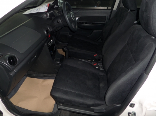 จัดเต็ม-ฟรีดาวน์ โปตอน สีขาวสุดเท่ ปี2012 สนใจโทร 086-038-9416