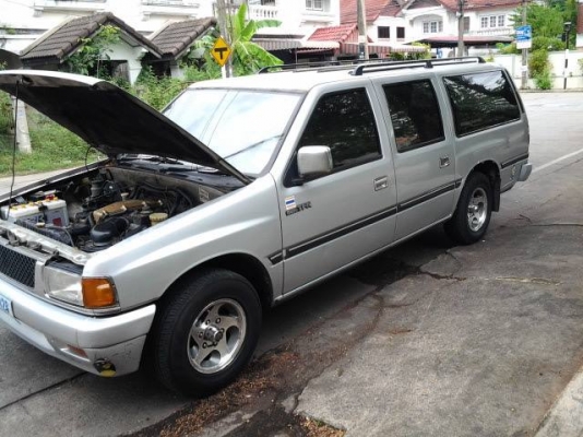 isuzu ไทยรุ่งดีเซล2500ปี94