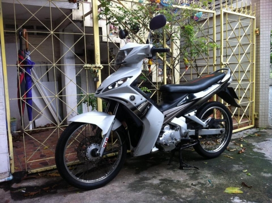 ขออนุญาติขาย Yamaha Spark 135RR มือเดียว สีขาวมุก โอนให้ฟรีครับ ขออนุญาติขาย Yamaha Spark 135RR มือเดียว สีขาวมุก โอนให้ฟรีครับ