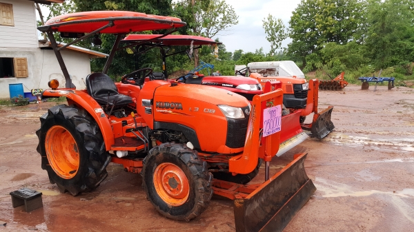 รถไถคูโบต้า36แรง219ชั่วโมง