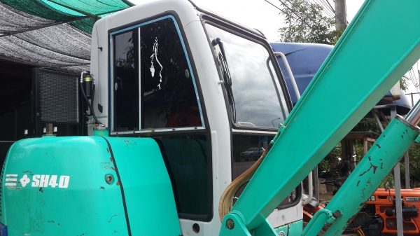 ขายด่วนรถขุด SUMITOMO SH4OJX มีเก๋ง ติดตั้งแอร์+ฟิมล์ให้แล้ว แทร็คเหล็กหุ้มยาง มีไลน์หัวกระแทก สภาพสวยมาก พร้อมใช้งาน ขายด่วนรถขุด SUMITOMO SH4OJX มีเก๋ง ติดตั้งแอร์+ฟิมล์ให้แล้ว แทร็คเหล็กหุ้มยาง มีไลน์หัวกระแทก สภาพสวยมาก พร้อมใช้งาน