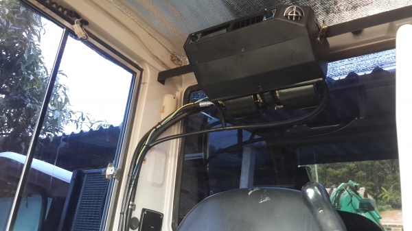 ขายด่วนรถขุด SUMITOMO SH4OJX มีเก๋ง ติดตั้งแอร์+ฟิมล์ให้แล้ว แทร็คเหล็กหุ้มยาง มีไลน์หัวกระแทก สภาพสวยมาก พร้อมใช้งาน ขายด่วนรถขุด SUMITOMO SH4OJX มีเก๋ง ติดตั้งแอร์+ฟิมล์ให้แล้ว แทร็คเหล็กหุ้มยาง มีไลน์หัวกระแทก สภาพสวยมาก พร้อมใช้งาน