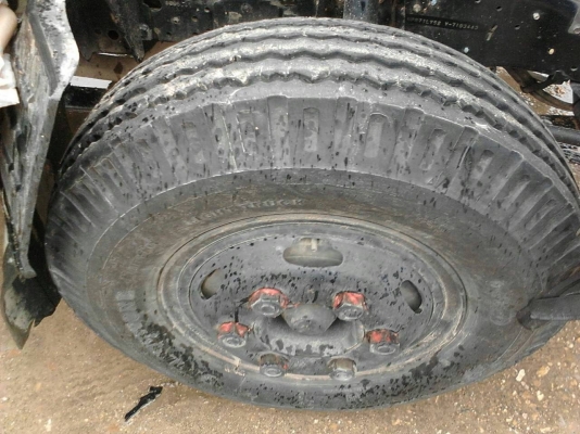 ขายรถบรรทุก 6 ล้อกระบะคาร์โก้ ISUZU NPR 130 แรงม้าปี 2546 กระบะยาว 4.50 เมตร ราคา 430000