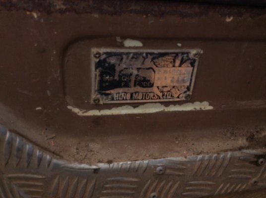 HINO 10ล้อ(2เพลา) 180 แรง เดิมๆ รถสวยเดิม ไม่ผุ ขาย 550,000 บาท ศุภากร 081-1903107 , 081-4252943