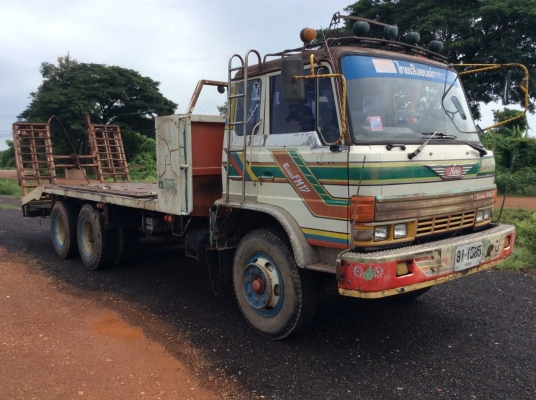 HINO 10ล้อ(2เพลา) 180 แรง เดิมๆ รถสวยเดิม ไม่ผุ ขาย 550,000 บาท ศุภากร 081-1903107 , 081-4252943