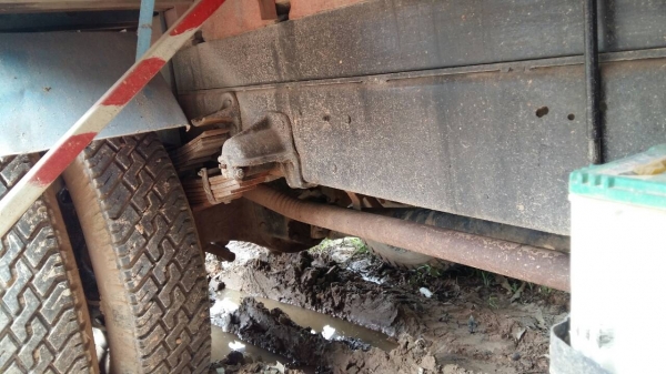 หกล้อ ฮีโน่ KL150 เครน 3.5 ตัน ช่วงยาว5.5ม ยาง900ม สภาพสวยเดิมพร้อมใช้ ทะเบียนพร้อมโอน หกล้อ ฮีโน่ KL150 เครน 3.5 ตัน ช่วงยาว5.5ม ยาง900ม สภาพสวยเดิมพร้อมใช้ ทะเบียนพร้อมโอน