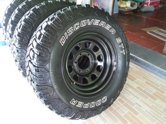 ล้อลาย rock crawler 51 ขอบ 16 พร้อมยาง mud Cooper Discoverer STT