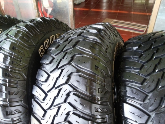 ล้อลาย rock crawler 51 ขอบ 16 พร้อมยาง mud Cooper Discoverer STT