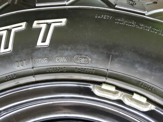 ล้อลาย rock crawler 51 ขอบ 16 พร้อมยาง mud Cooper Discoverer STT