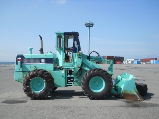 Komatsu 515-2 เครื่องโคมัทสุ เดิมๆ สวยๆ นำเข้าจากญี่ปุ่น 090-986-2521 อ๊อบ