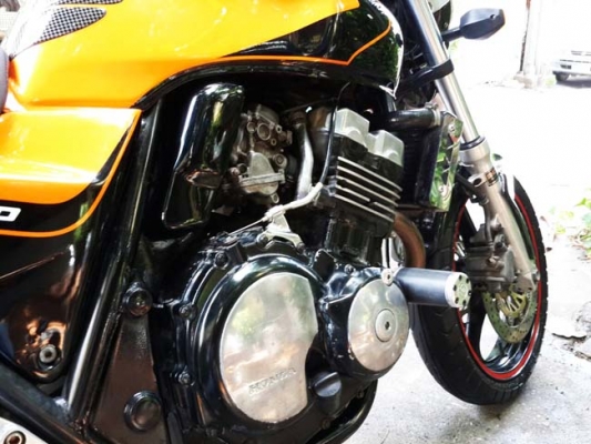 Honda CB 400 พร้อมทะเบียน เอกสารครบ ราคา 69000 บาท