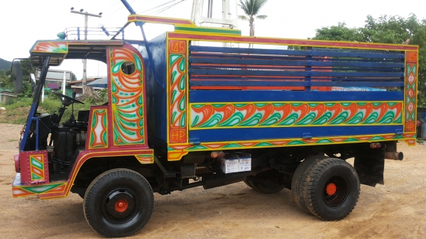 รถบรรทุกหกล้อไม่ดั้มการเกษต/คานหน้าใหญ่เพลาหลังFพวงมาลัยเพลาเวอร์/เครื่อง145แรงหกสูบ/บะเหล็กพร้อมใช้ส่งฟรีครับ