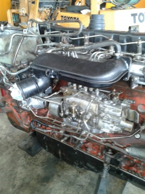 ขายเครื่องยนต์ 6SD1-240 แรงม้า สวยๆ ติดดีมาก